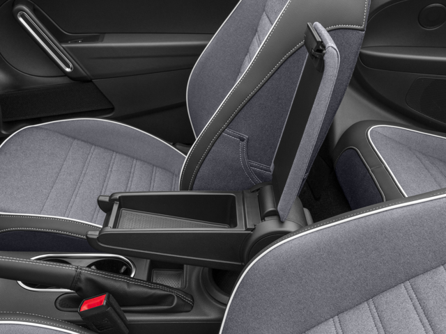 2016 Volkswagen Beetle 1.8T Denim