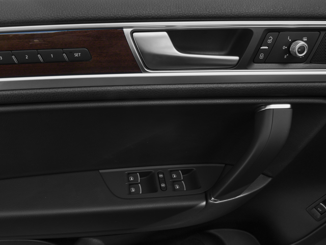 2016 Volkswagen Touareg V6 TDI Sport