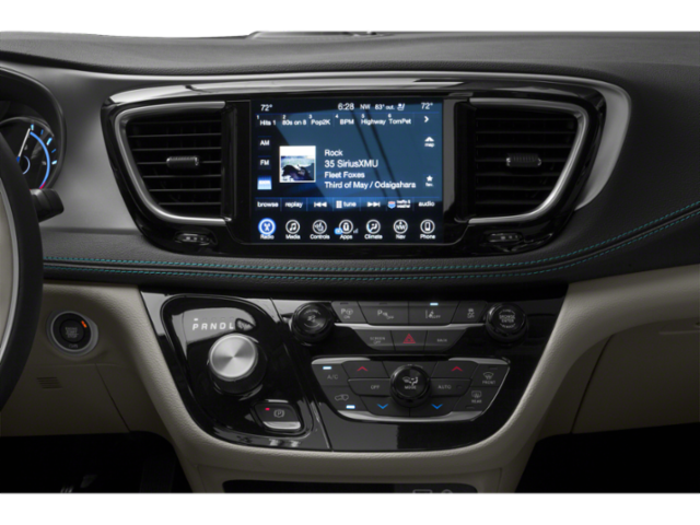 2018 Chrysler Pacifica Hybrid Touring L
