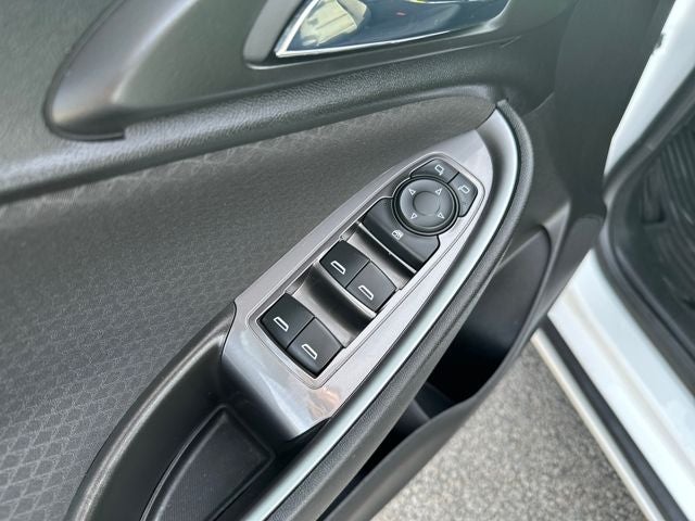 2017 Chevrolet Malibu LS 1LS