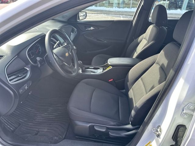 2017 Chevrolet Malibu LS 1LS