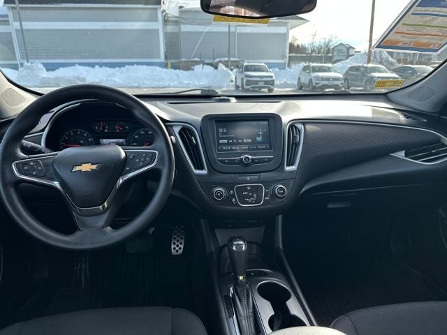 2017 Chevrolet Malibu LS 1LS