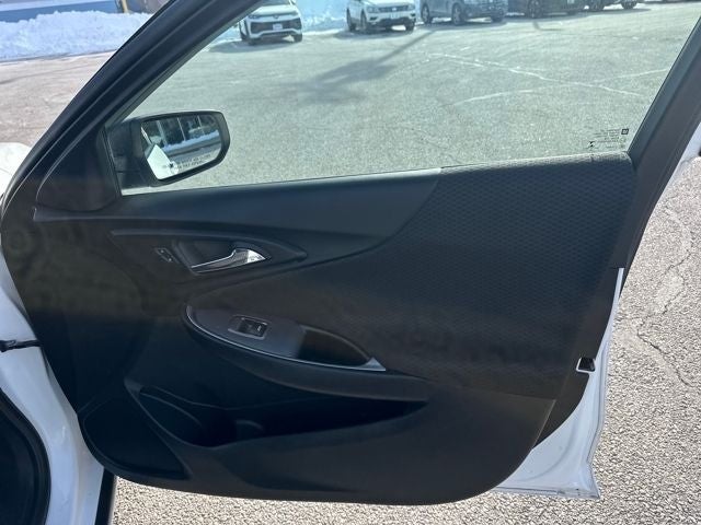 2017 Chevrolet Malibu LS 1LS