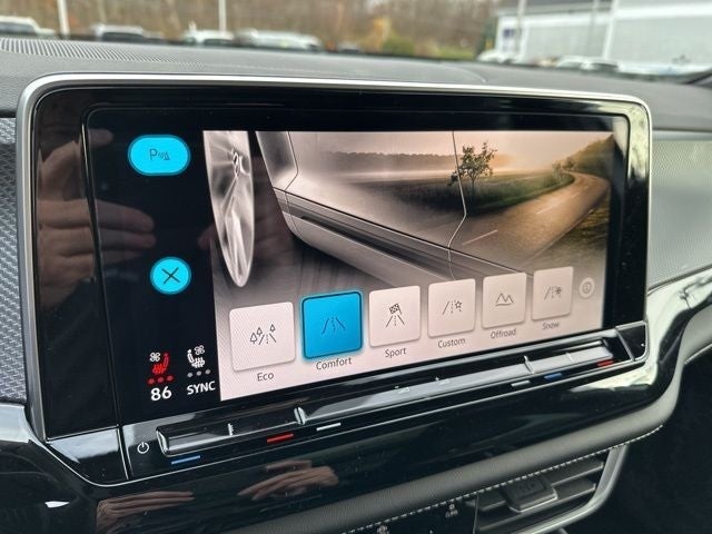 2026 Volkswagen Atlas Cross Sport 2.0T SEL R-Line Black