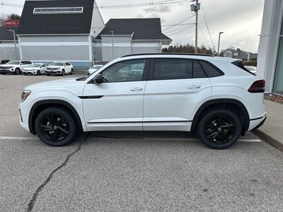 2026 Volkswagen Atlas Cross Sport 2.0T SEL R-Line Black