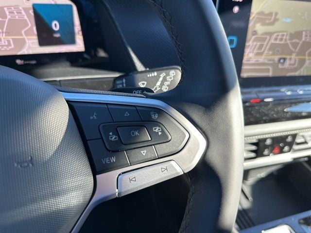 2026 Volkswagen Atlas Cross Sport 2.0T SEL R-Line Black