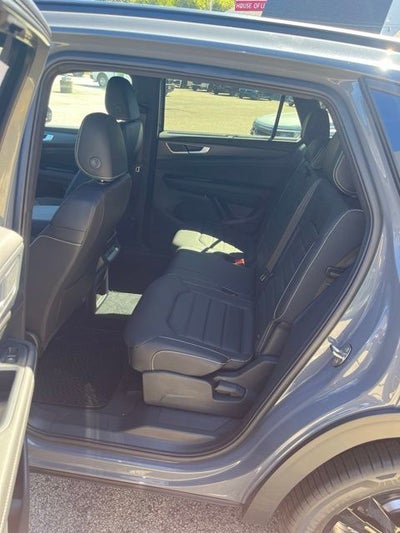 2026 Volkswagen Atlas Cross Sport SEL R-Line Black