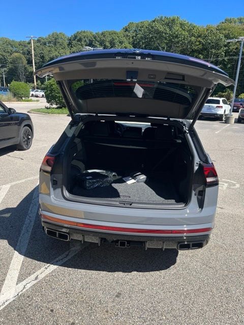 2026 Volkswagen Atlas Cross Sport SEL R-Line Black