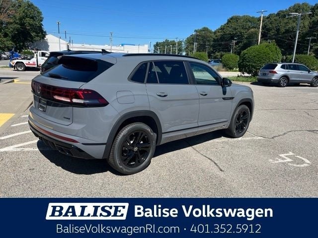 2026 Volkswagen Atlas Cross Sport SEL R-Line Black