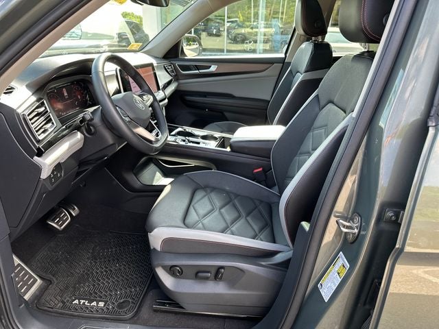 2024 Volkswagen Atlas 2.0T Peak Edition SE w/Technology