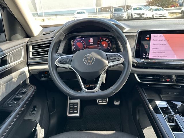 2024 Volkswagen Atlas 2.0T Peak Edition SE w/Technology