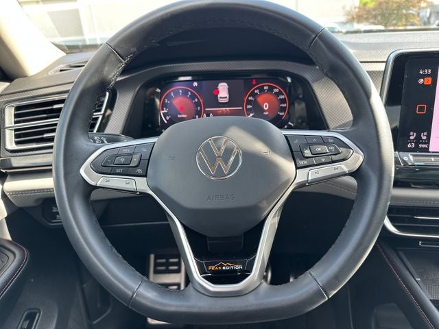 2024 Volkswagen Atlas 2.0T Peak Edition SE w/Technology