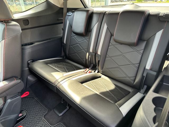 2024 Volkswagen Atlas 2.0T Peak Edition SE w/Technology