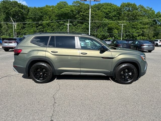 2024 Volkswagen Atlas 2.0T Peak Edition SE w/Technology