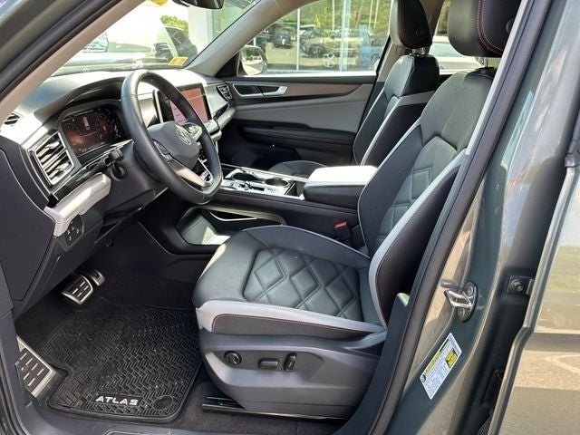 2024 Volkswagen Atlas 2.0T Peak Edition SE w/Technology