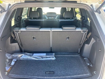 2027 Volkswagen Atlas SEL Premium R-Line