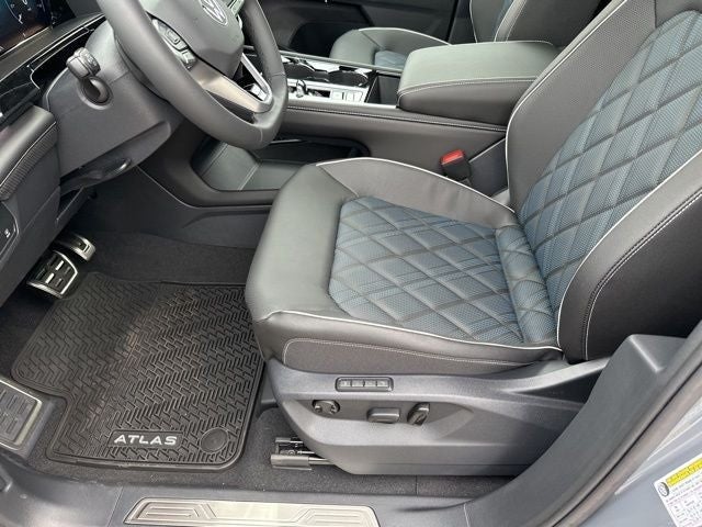 2026 Volkswagen Atlas Cross Sport 2.0T SEL Premium R-Line 4MOTION