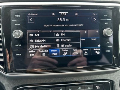 2022 Volkswagen Atlas Cross Sport 3.6L V6 SEL Premium R-Line