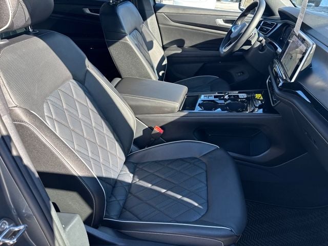 2025 Volkswagen Atlas Cross Sport 2.0T SEL Premium R-Line