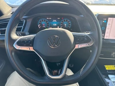 2025 Volkswagen Atlas Cross Sport 2.0T SEL Premium R-Line