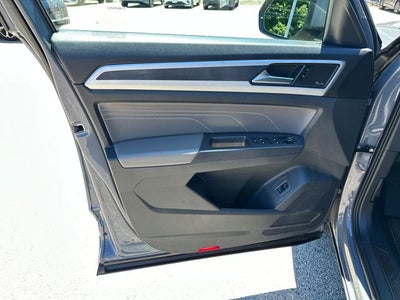 2023 Volkswagen Atlas Cross Sport 3.6L V6 SEL Premium R-Line