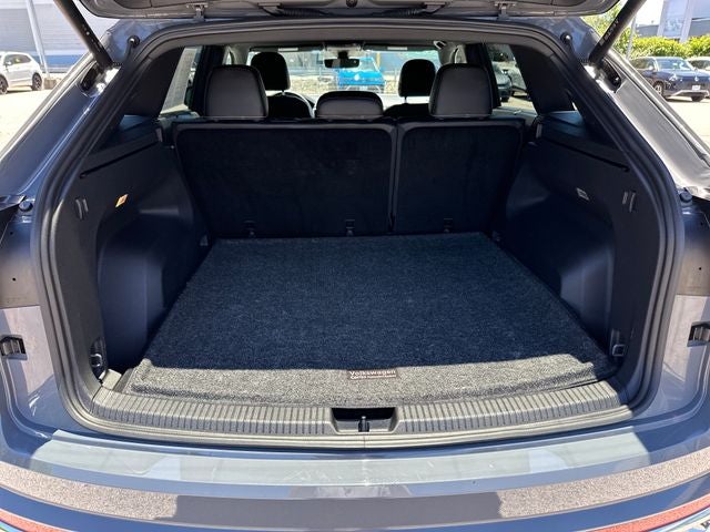 2023 Volkswagen Atlas Cross Sport 3.6L V6 SEL Premium R-Line