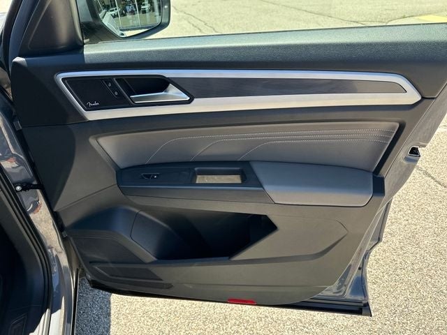 2023 Volkswagen Atlas Cross Sport 3.6L V6 SEL Premium R-Line