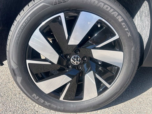 2026 Volkswagen Atlas Cross Sport SE w/Technology