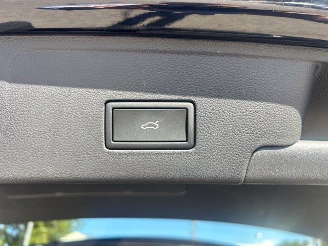 2026 Volkswagen Atlas Cross Sport SE w/Technology