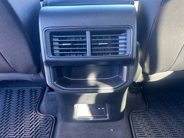 2026 Volkswagen Atlas Cross Sport SE w/Technology