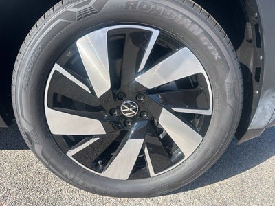 2026 Volkswagen Atlas Cross Sport SE w/Technology