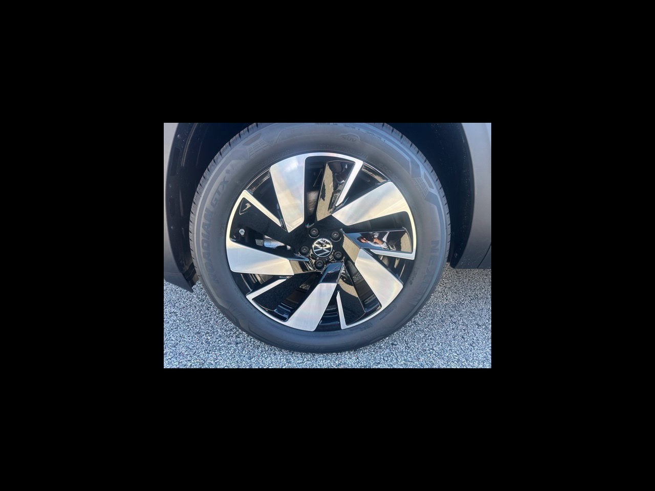 2026 Volkswagen Atlas Cross Sport SE w/Technology