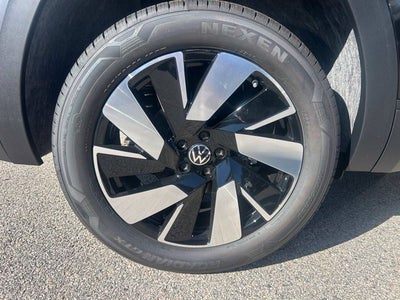 2026 Volkswagen Atlas Cross Sport SE w/Technology