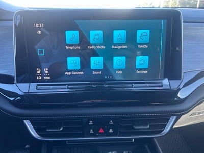 2026 Volkswagen Atlas Cross Sport SE w/Technology