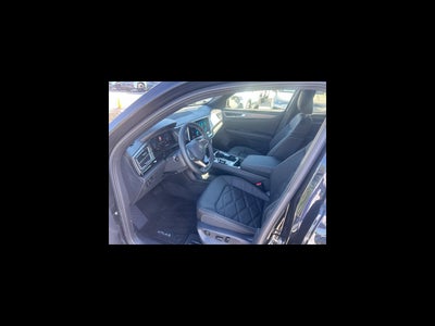 2026 Volkswagen Atlas Cross Sport SE w/Technology