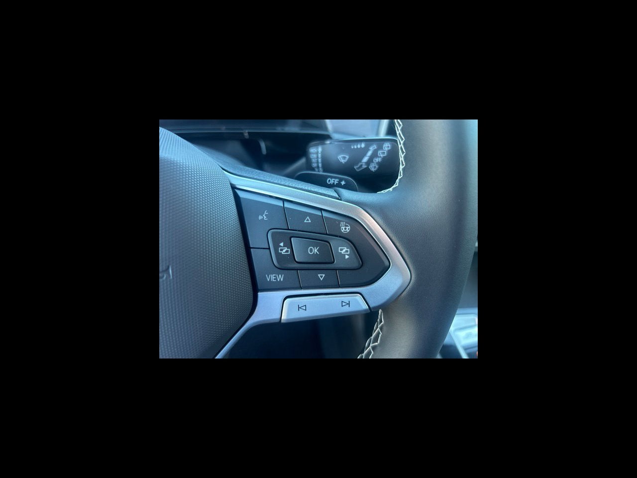 2026 Volkswagen Atlas Cross Sport SE w/Technology
