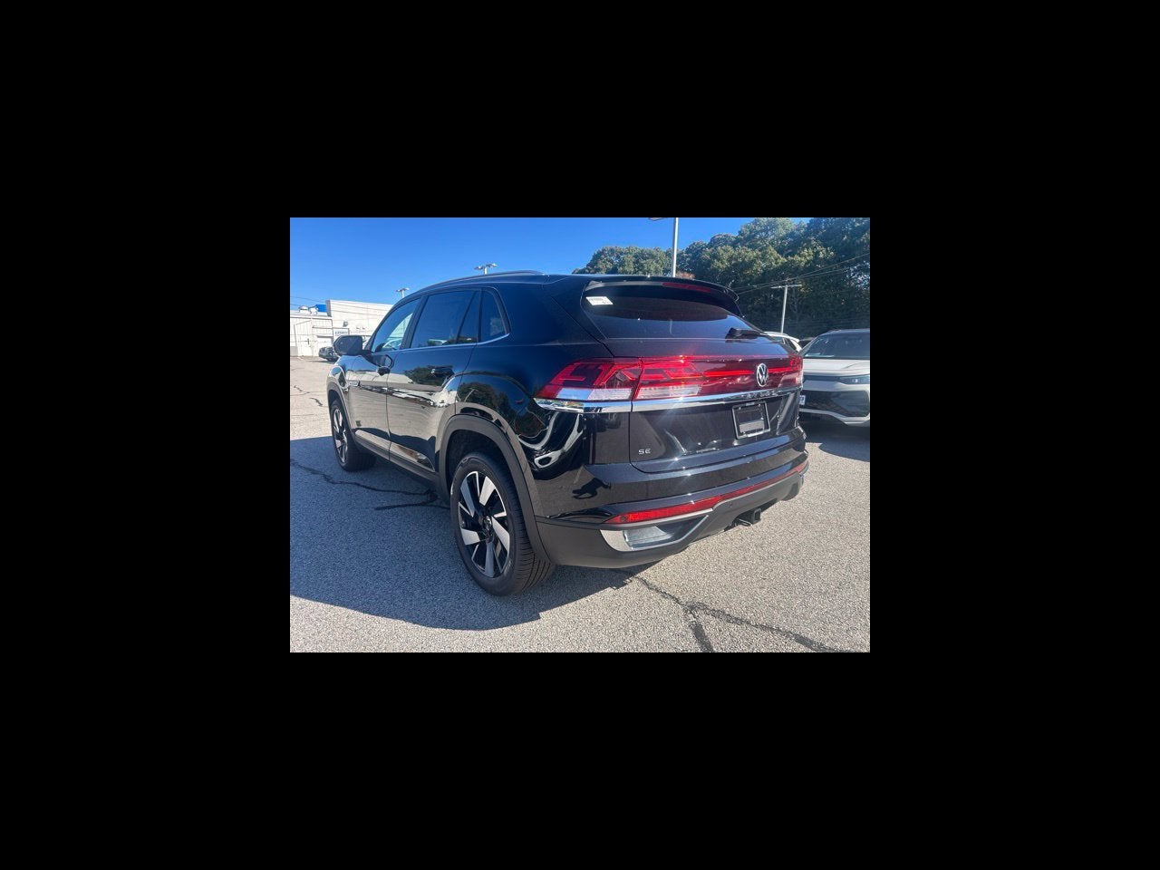 2026 Volkswagen Atlas Cross Sport SE w/Technology