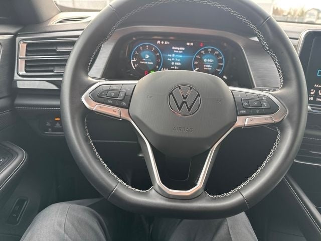 2025 Volkswagen Atlas Cross Sport 2.0T SE w/Technology