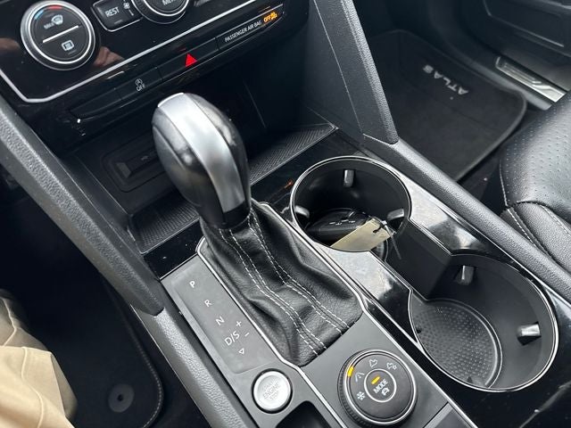 2022 Volkswagen Atlas 2.0T SE w/Technology