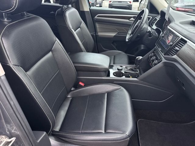 2022 Volkswagen Atlas 2.0T SE w/Technology