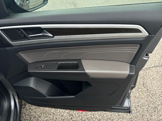 2022 Volkswagen Atlas 2.0T SE w/Technology