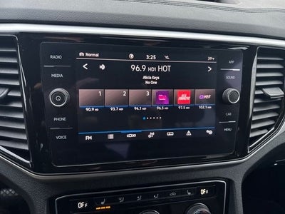 2022 Volkswagen Atlas 2.0T SE w/Technology