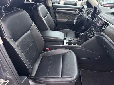 2022 Volkswagen Atlas 2.0T SE w/Technology