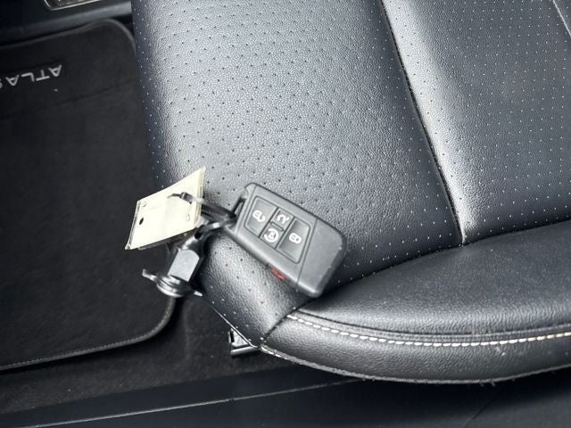 2022 Volkswagen Atlas 2.0T SE w/Technology