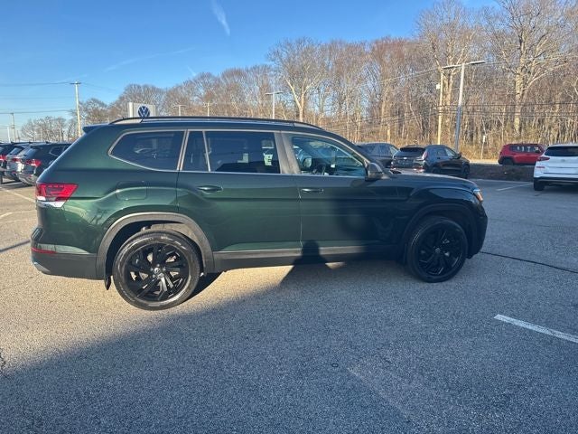 2022 Volkswagen Atlas 3.6L V6 SE w/Technology