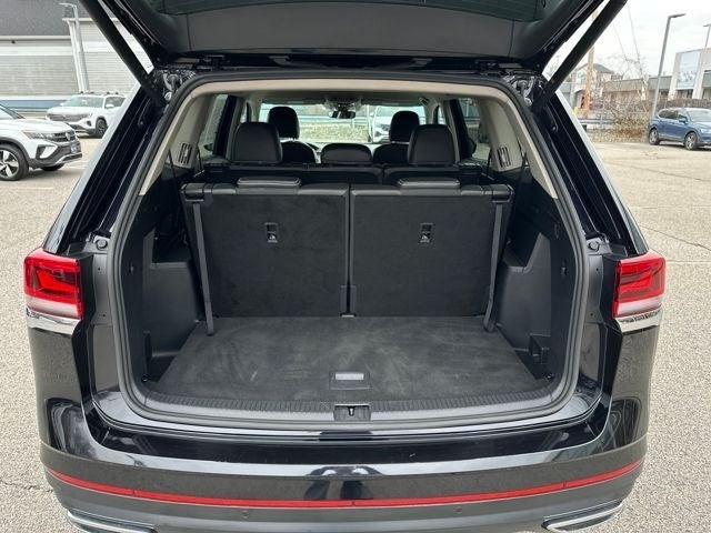 2025 Volkswagen Atlas 2.0T SE w/Technology