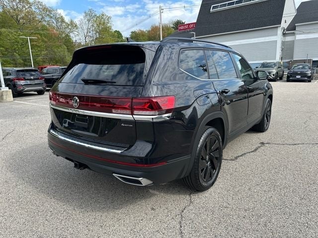 2024 Volkswagen Atlas 2.0T SE w/Technology