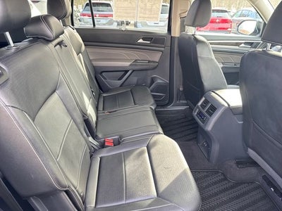 2022 Volkswagen Atlas 3.6L V6 SE w/Technology