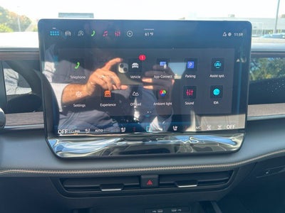 2027 Volkswagen Atlas SE w/Technology