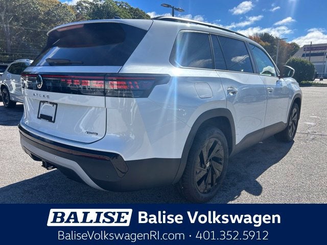 2027 Volkswagen Atlas SE w/Technology